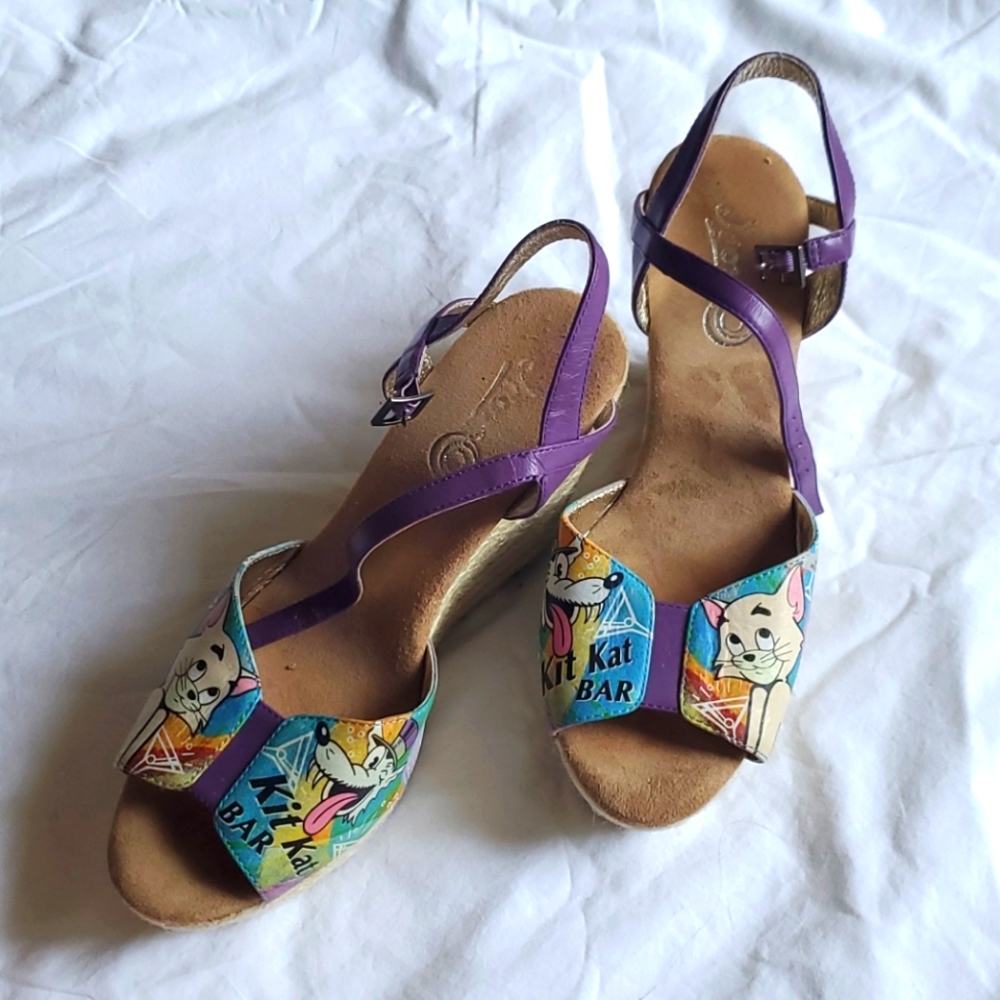 Playful wedge sandals